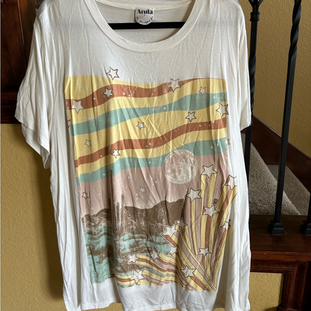 Arula graphic top size B